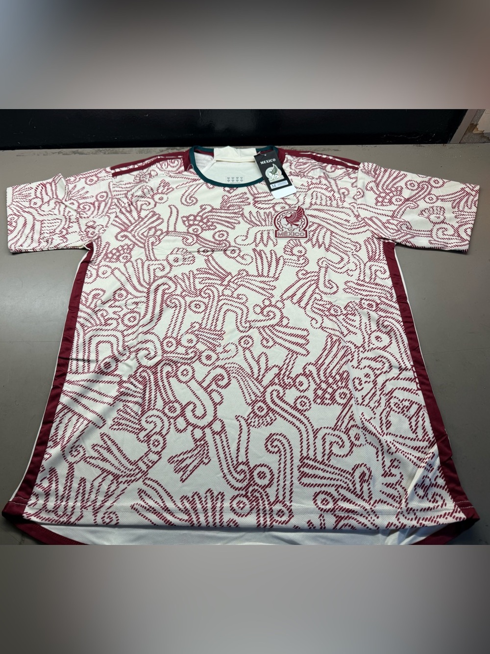 New w/ Tags NATIONAL TEAM MEXICO Away World Cup 2022 Soccer Size Medium Slim Fit